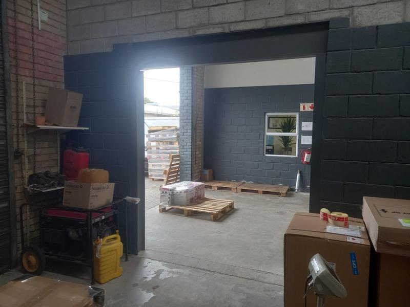 To Let commercial Property for Rent in Walmer Eastern Cape